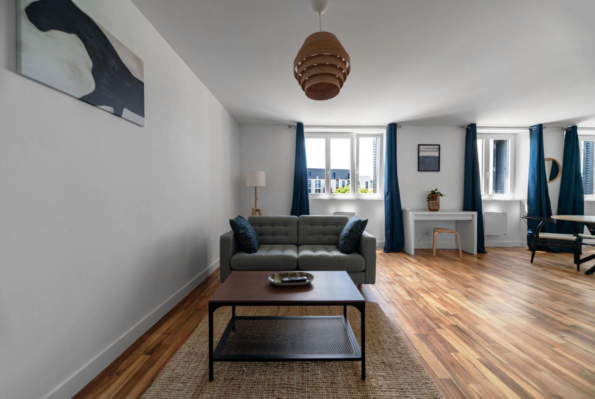 Residence Leon Blum - Appartements Design - Parking Clermont-Ferrand Exteriör bild